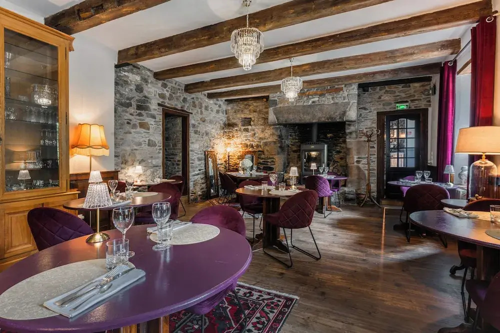 LOGIS Hôtel Kastell Dinech