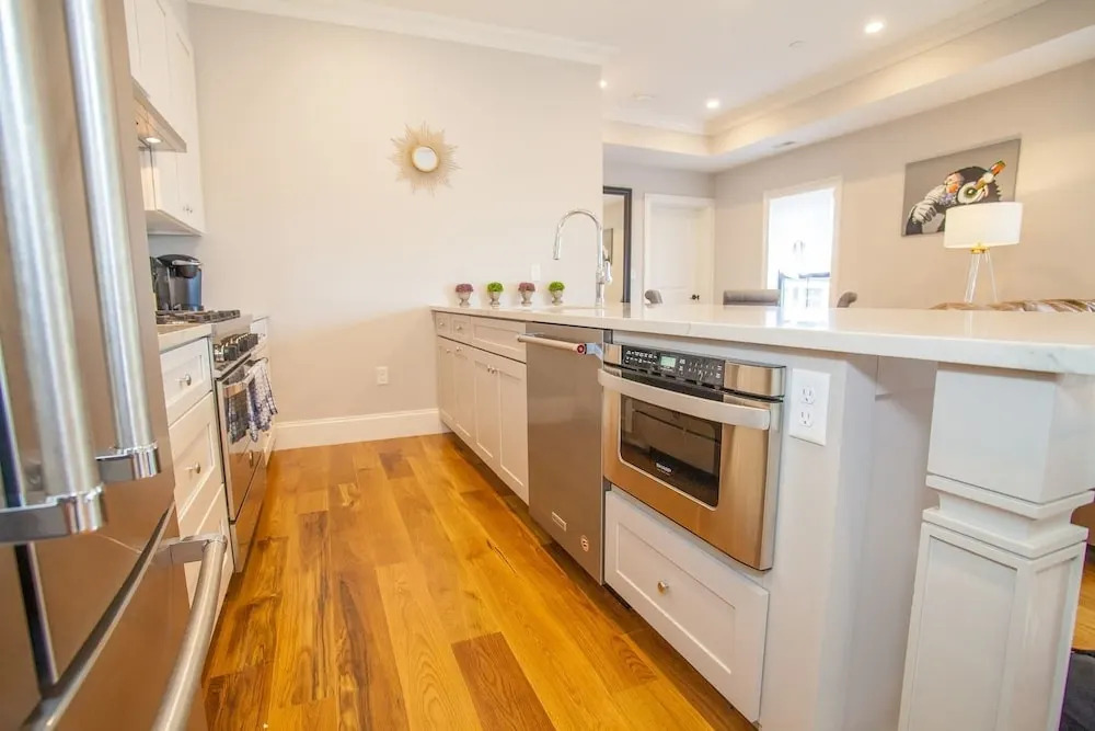 Luxury Condo 4 Bed 2 Bath Downtown Boston Sleeps 8