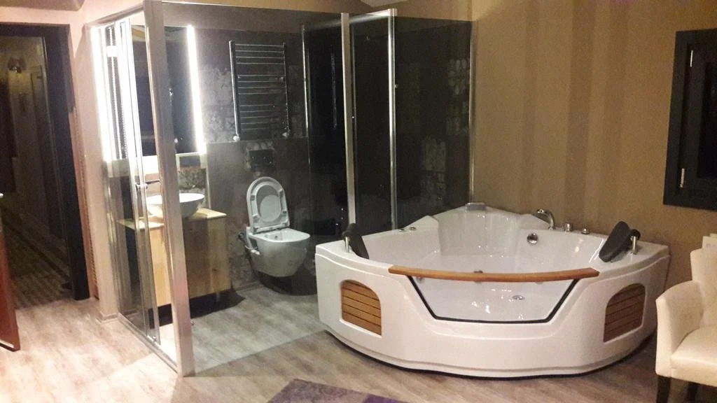 Velena Hotel