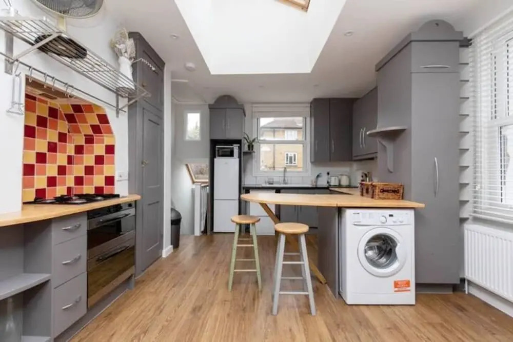 Homely 1 Bedroom Apartment in Fulham!