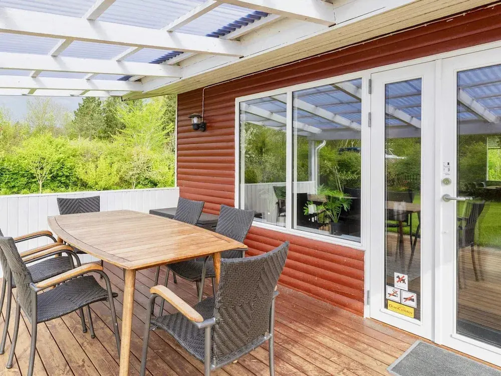 6 person holiday home in Nibe-By Traum