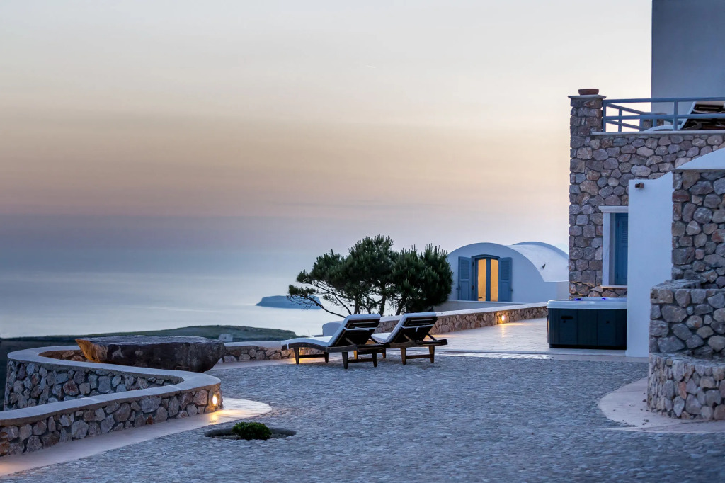 Enastron Suites