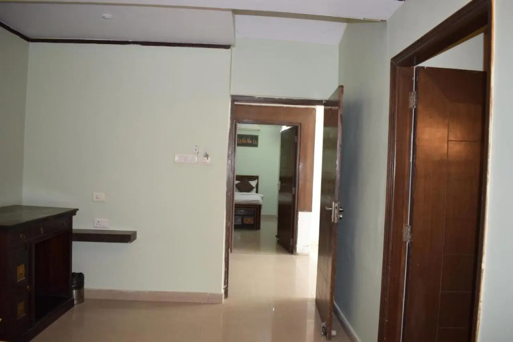 OYO 10755 Hotel Anand Palace