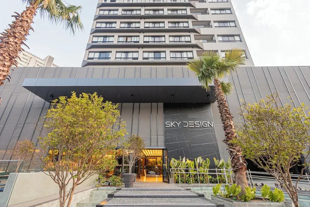 Sky Design Hotel Alphaville by Anora Spaces