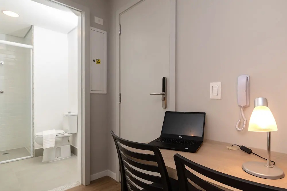 EZ Moema Hotel