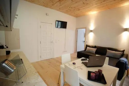 Charming Bairro Alto Apartment