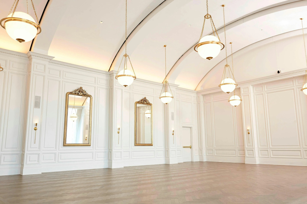 The Adolphus, Autograph Collection