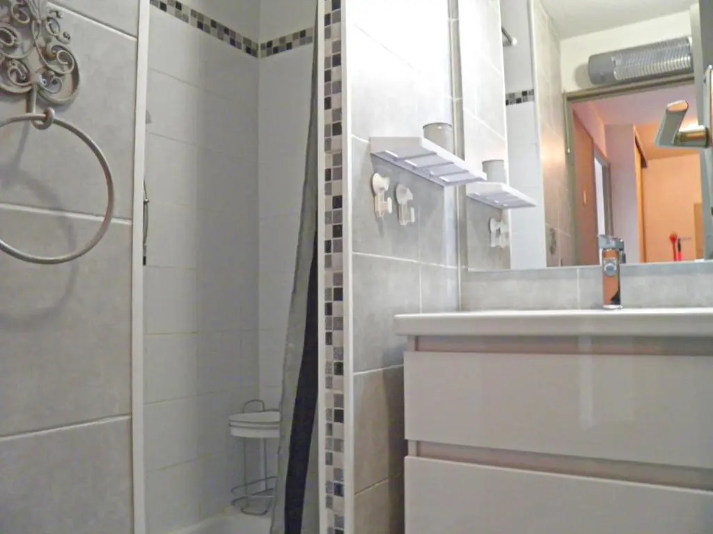 Appartement Sète, 2 pièces, 6 personnes - FR-1-338-168