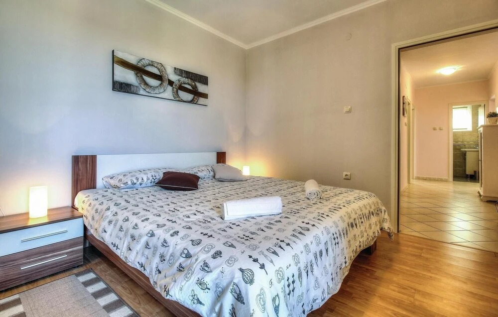 Amazing Home in Radmani With Wifi and 4 Bedrooms