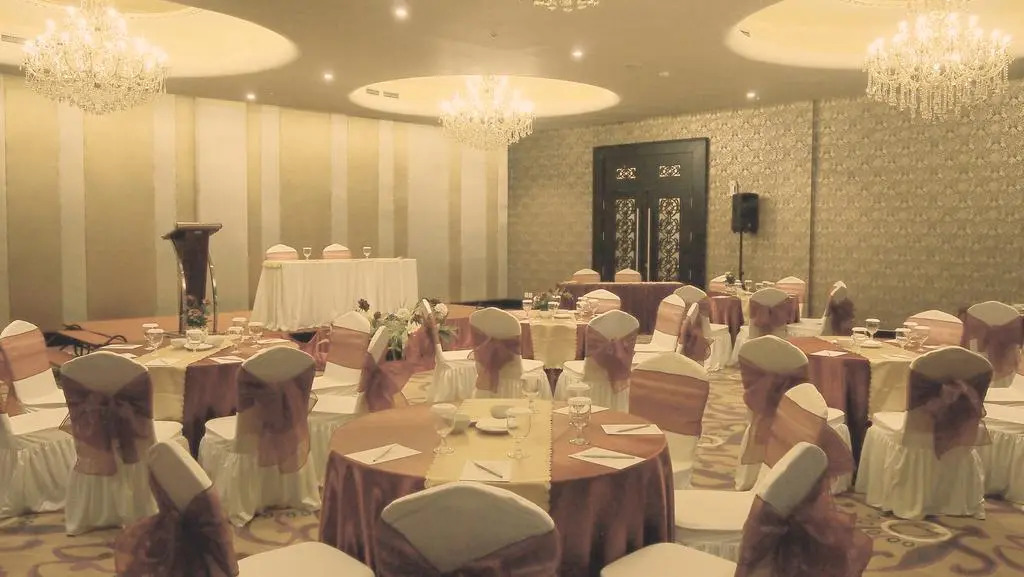 Sapphire Sky Hotel & Conference