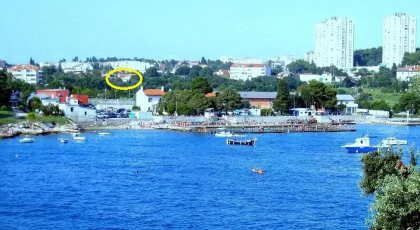 Apartment Mornar