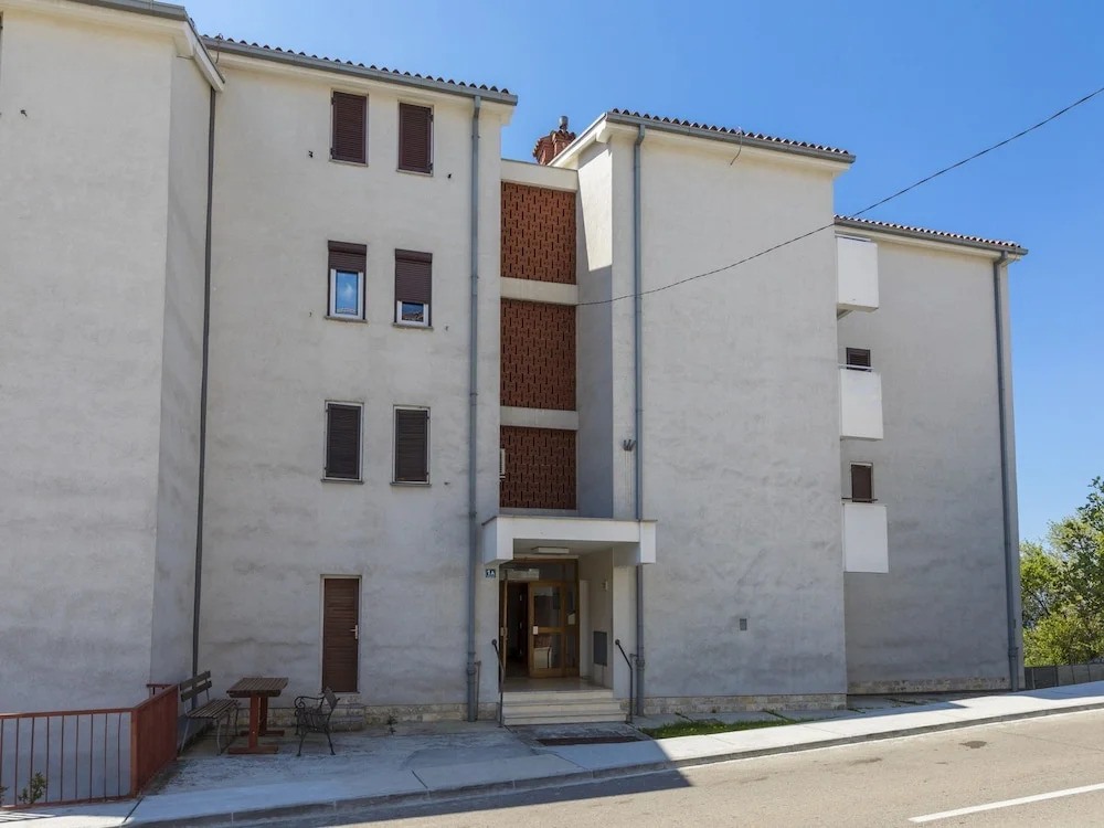 Apartment Vedry