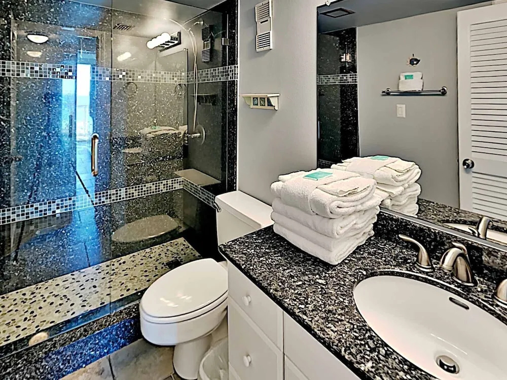Sabine Yacht & Racquet by Southern Vacation Rentals