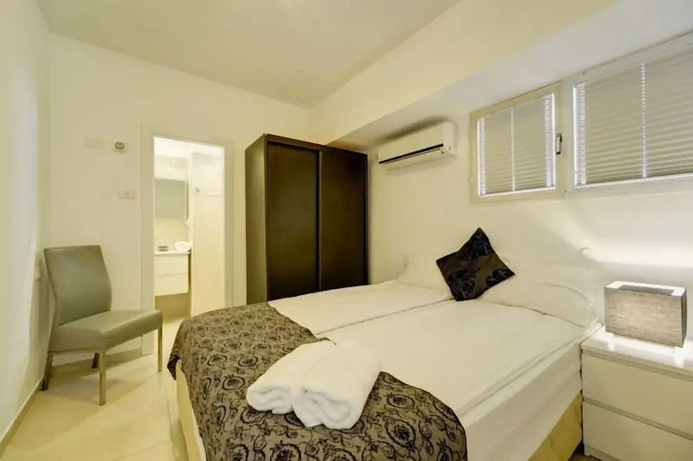 TLVSublet Hayarkon