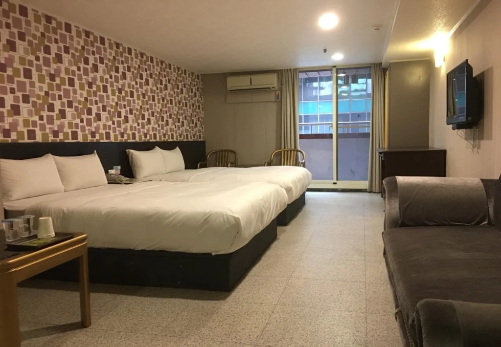 Jing Dian Business Hotel