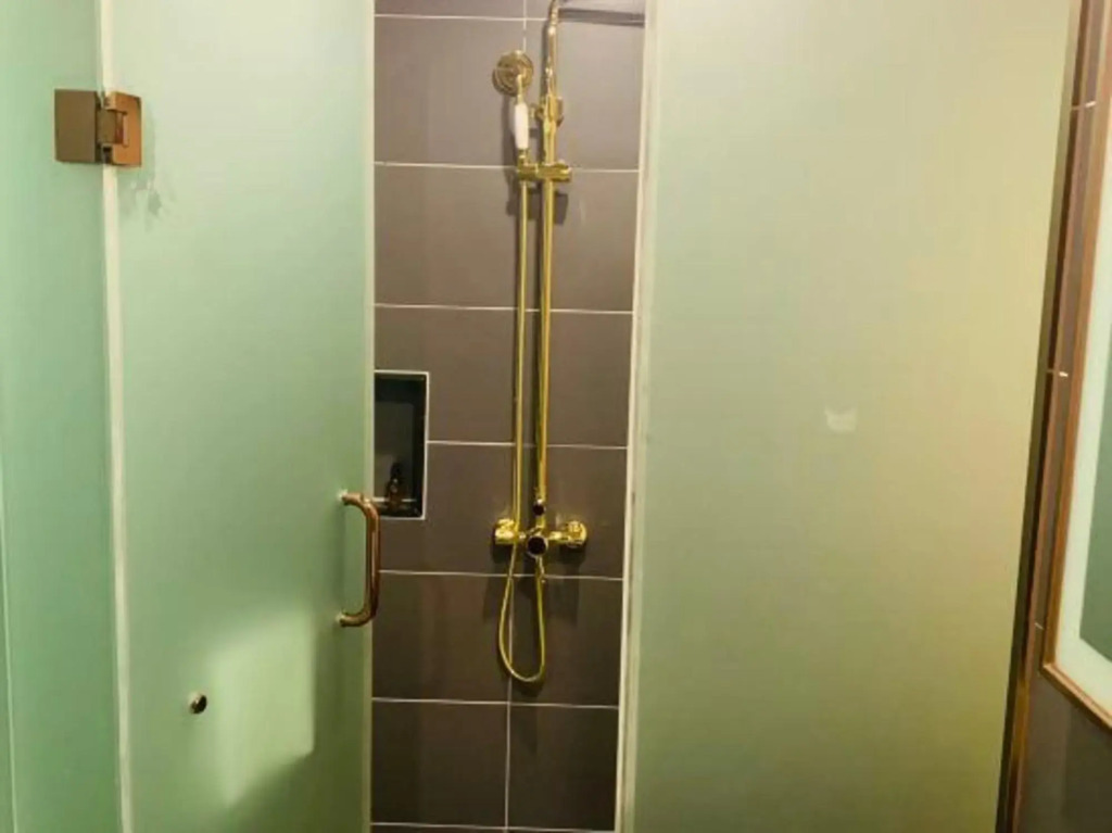 Qitai TianYi Hotel