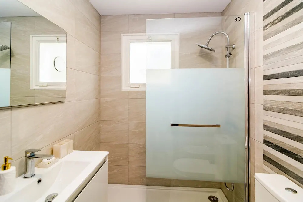 CNA-2 bedroom with large roof terrace