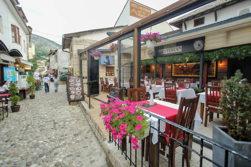 Hotel Emen