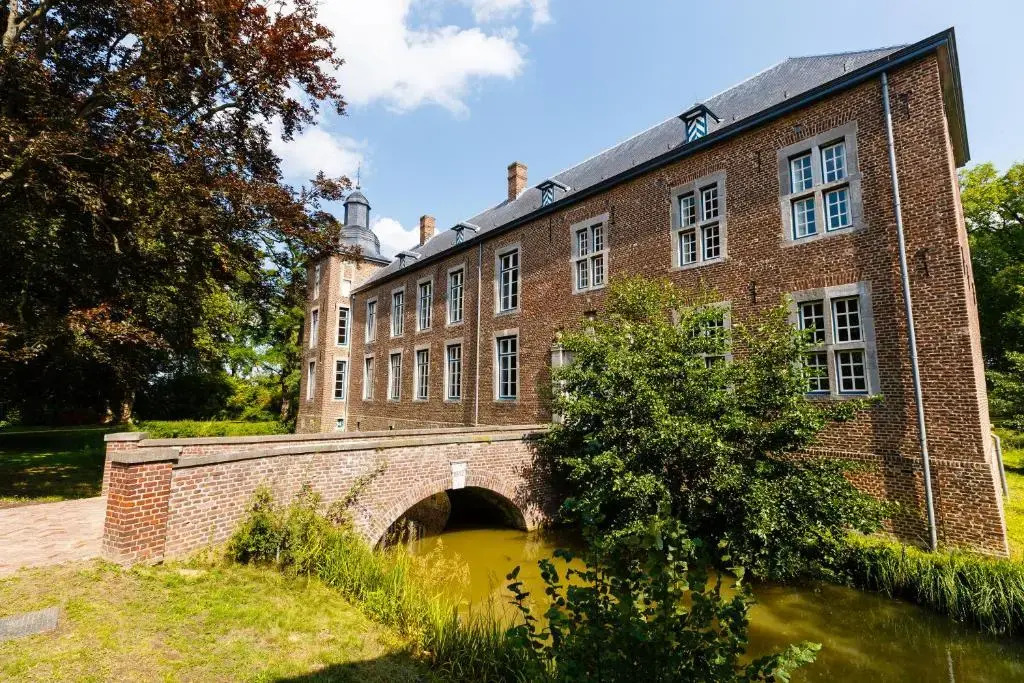 Kasteel Wolfrath B&B