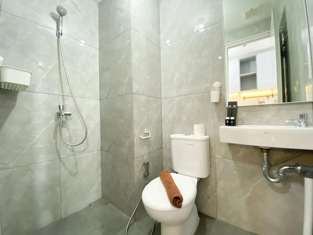 Cozy Stay Studio At Sayana Bekasi Apartment