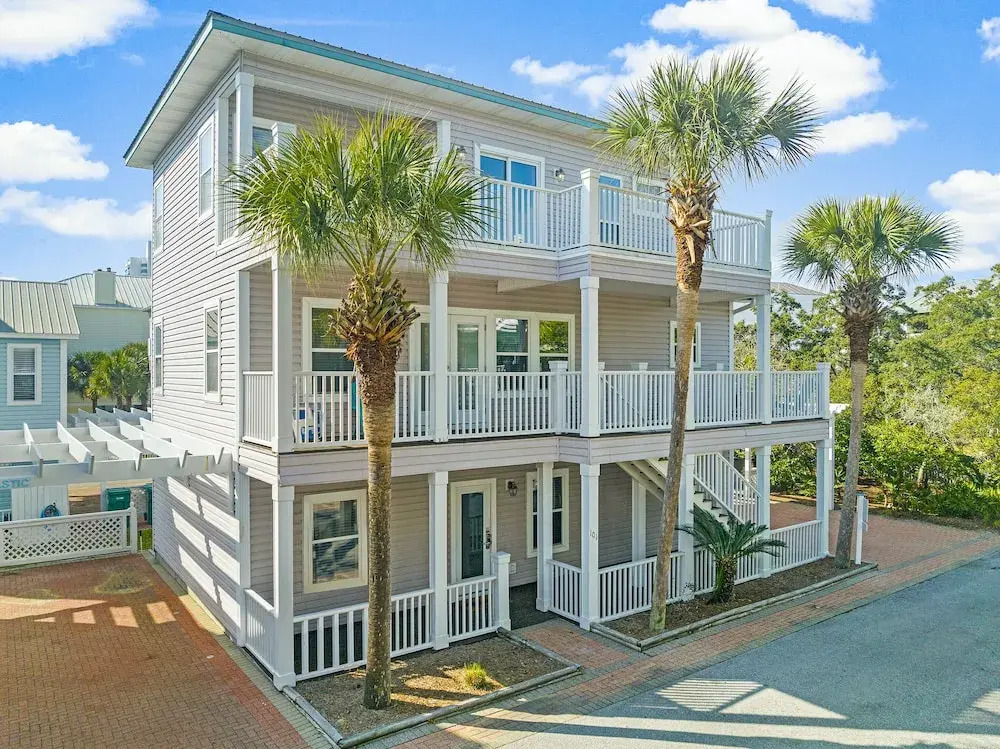 30A Beach Music by Avantstay Pool w/ Gulf Views Golf Cart