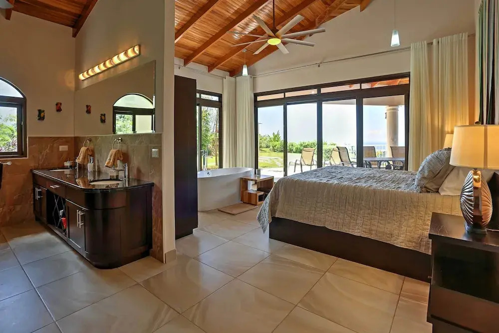 Stunning ‘Casa de la Roca’ House w/ Infinity Pool