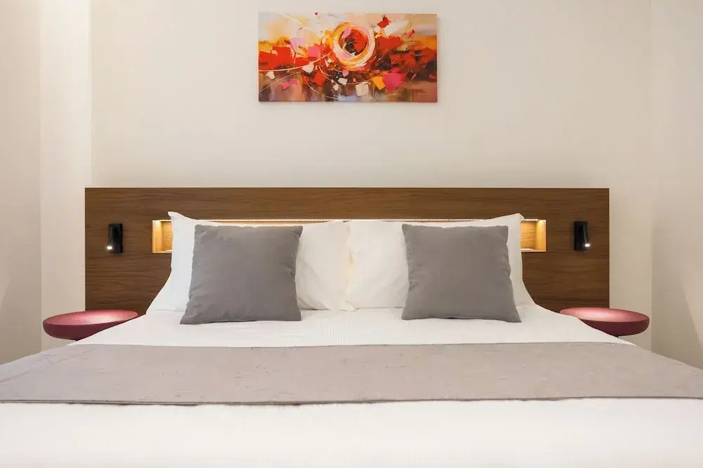 Noras Suites