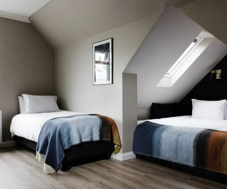 ODDSSON Downtown Hotel