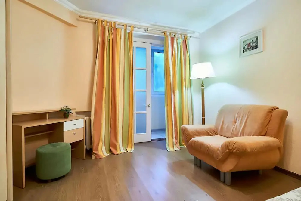 Апартаменты Home-Hotel, ул. Нижний Вал, 41-1