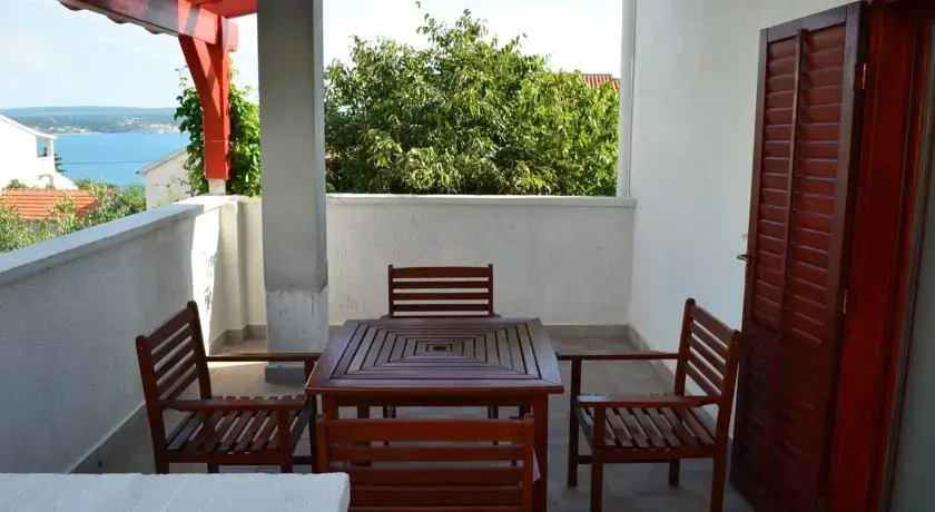 Apartments Pikule Maslenica