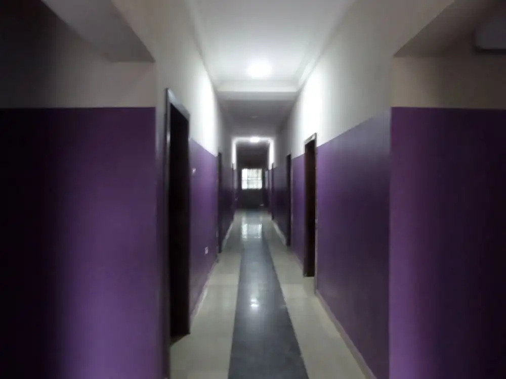 De Love Hotel