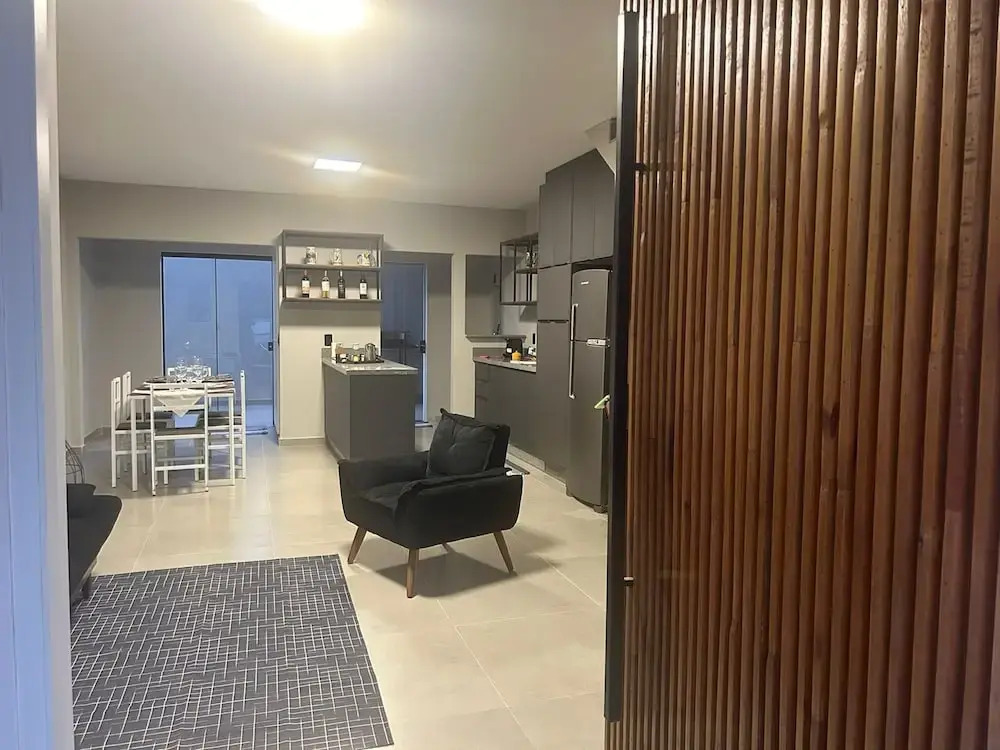 Geminado Casa 4 Alto Padrão 3 Quartos