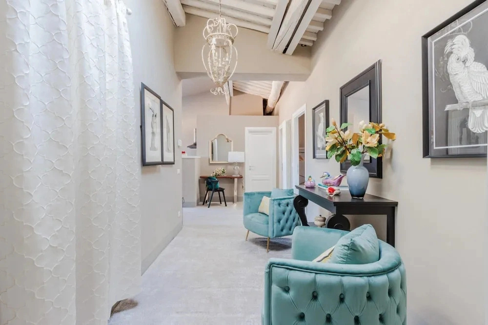 Apartment in Lucca Near Torre Delle Ore