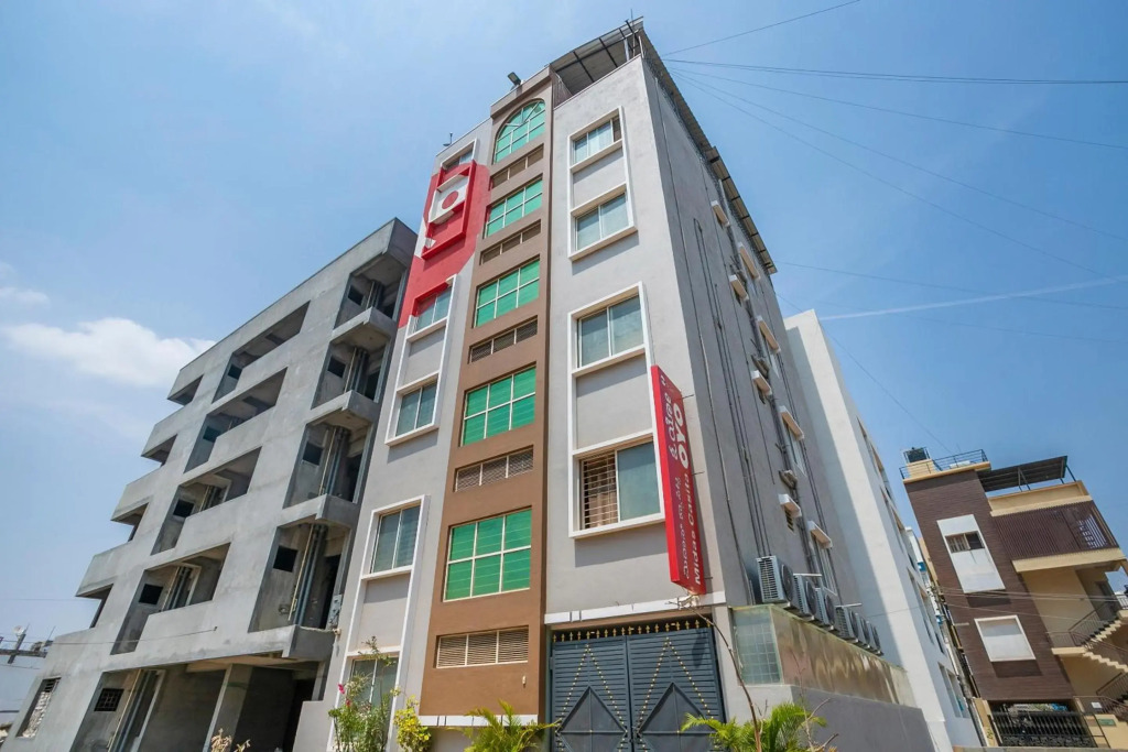 OYO Flagship 9528 Hotel Midas Casita