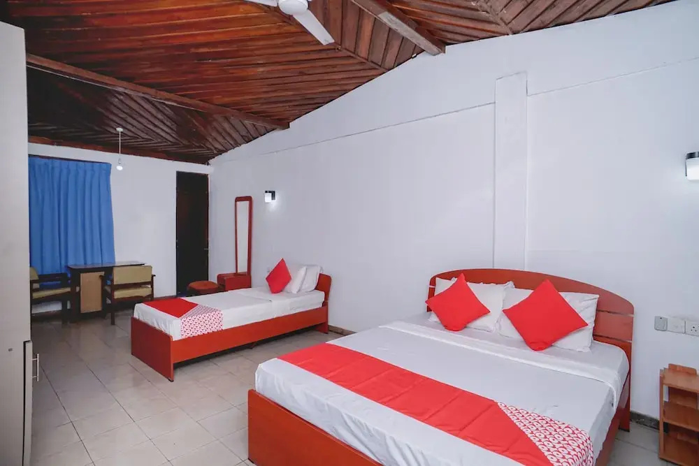 OYO 384 Dilena Beach Resort