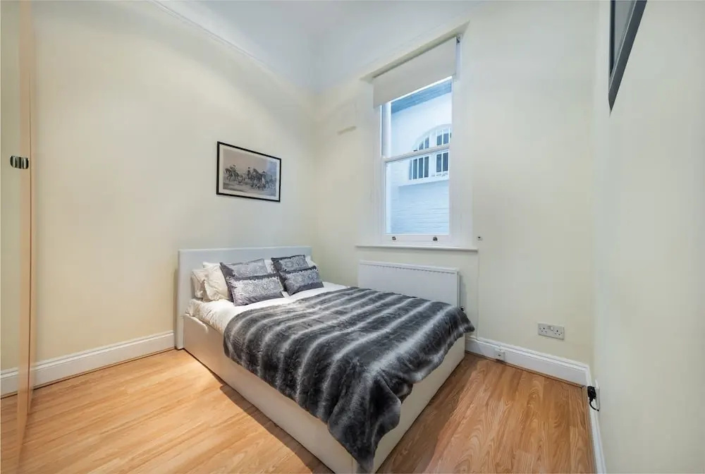 Luxury Private Apartment in Kensington