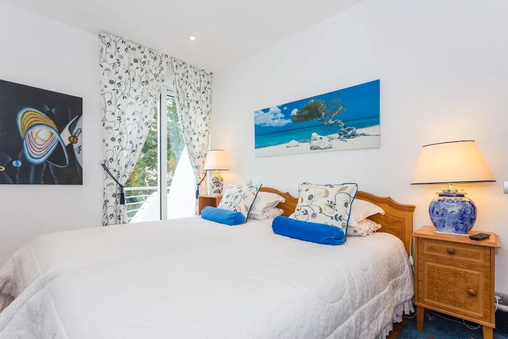 Atlantic Apartment