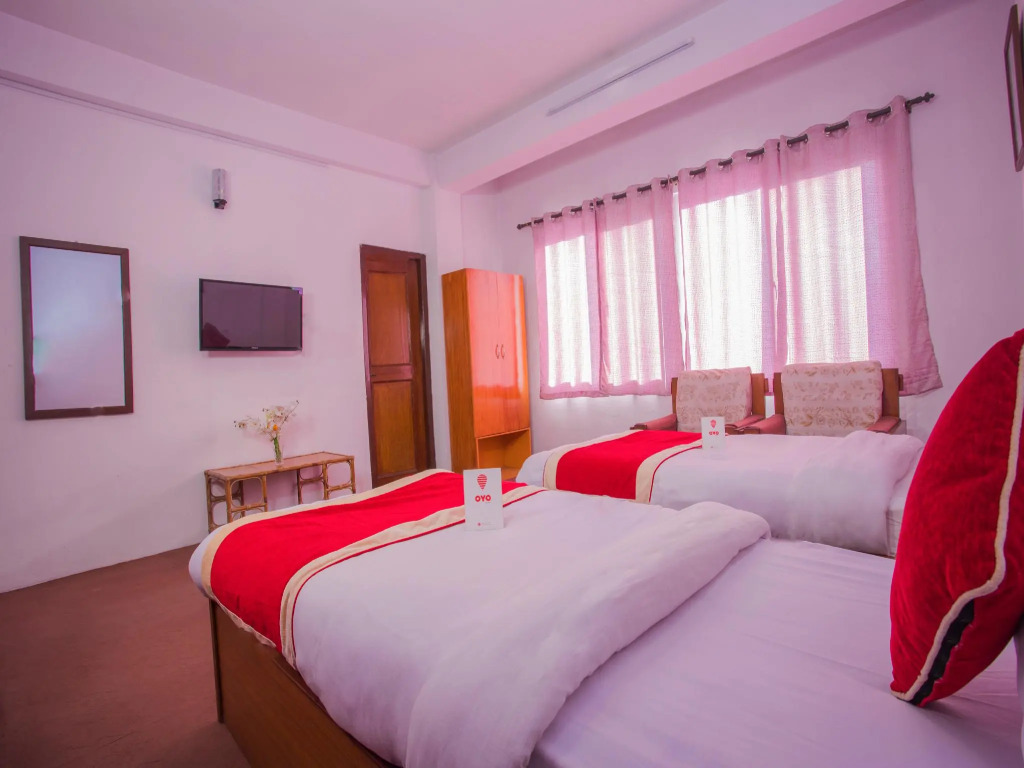 OYO 135 Lost Garden Apartment and Guest House