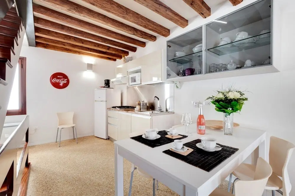 Piazzale Roma Venice Apartment
