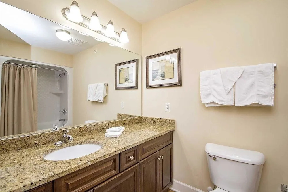 Phoenix West II 1808 3 Bedrooms 4 Bathrooms Condo