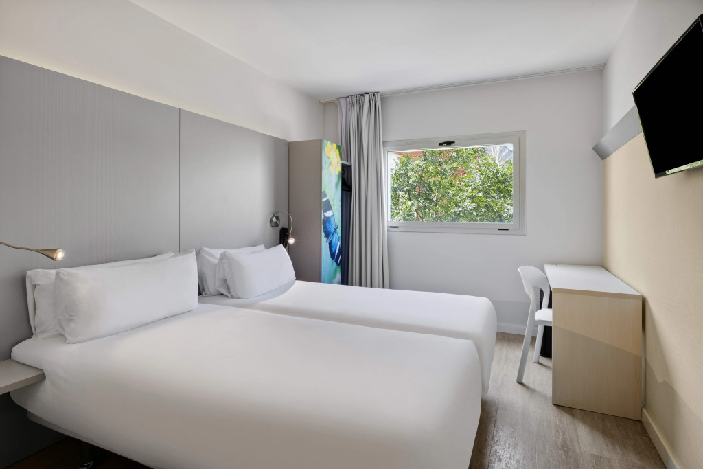 B&B HOTEL Girona 2