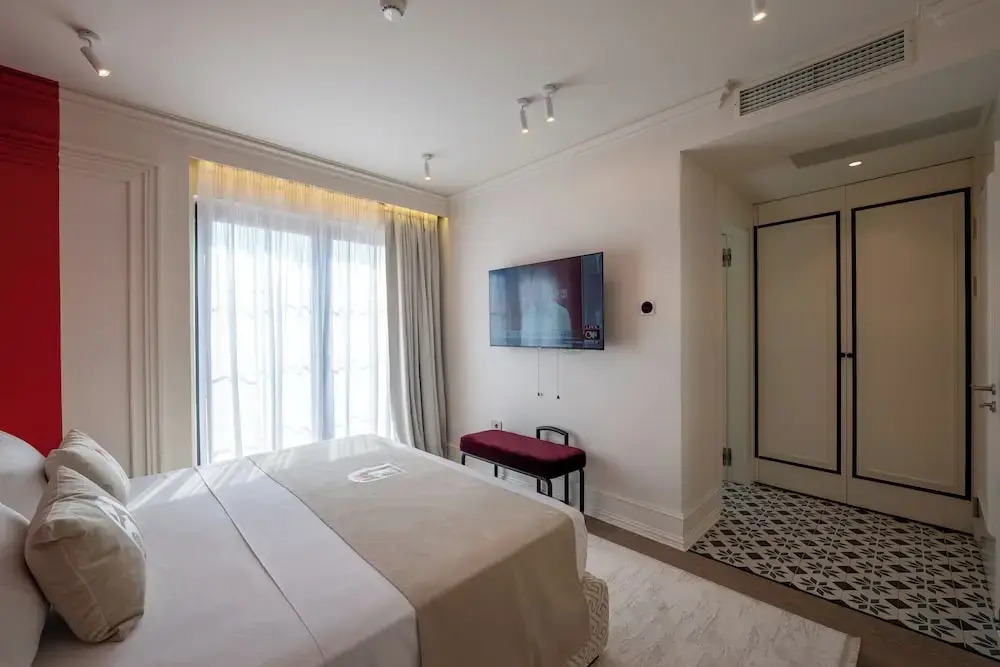 The Collector Hotel Boutique