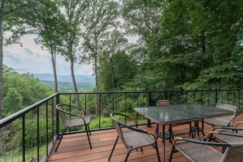 Journey House · Enjoy the View in the Journey House