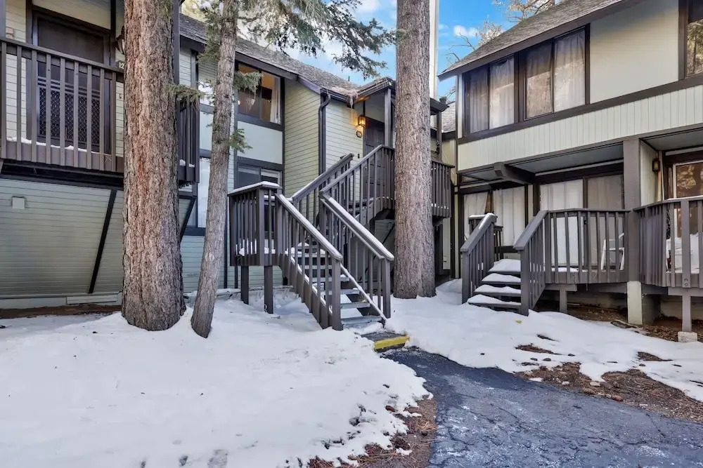 2125-switzerland Slopes 2 Bedroom Townhouse by RedAwning