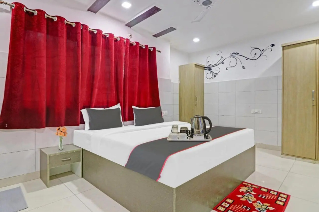Royal Grand Inn