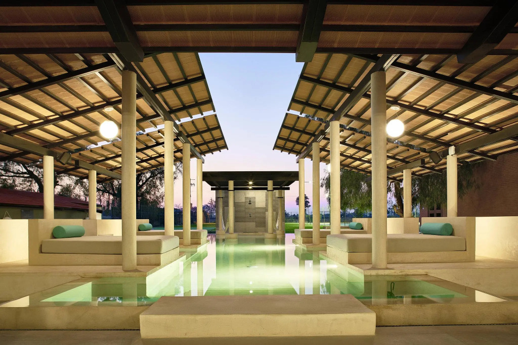 Aloft Celaya