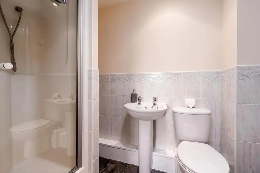 Cosy Apartment & Central Location & Contractors & DSA