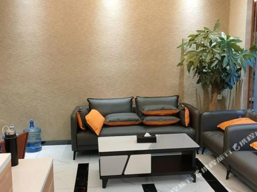 Yunji Hotel (Hengqin Port & Chimelong Branch)