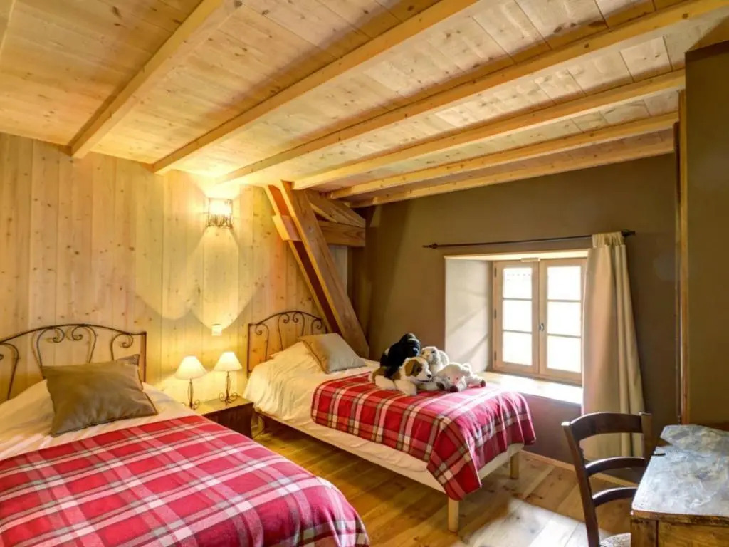 Gîte Saint-Just-la-Pendue, 3 pièces, 4 personnes - FR-1-496-51