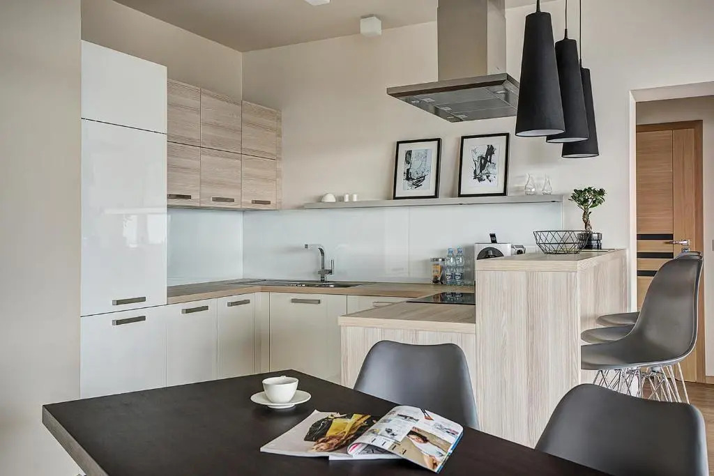 30th+ Floor Apartments in Sky Tower